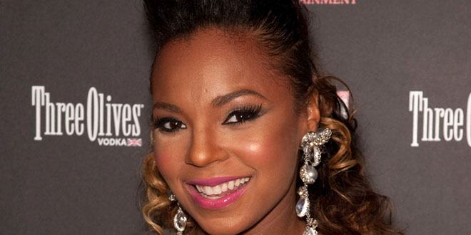 Ashanti  birthday, heighht, brother, spouse & more
